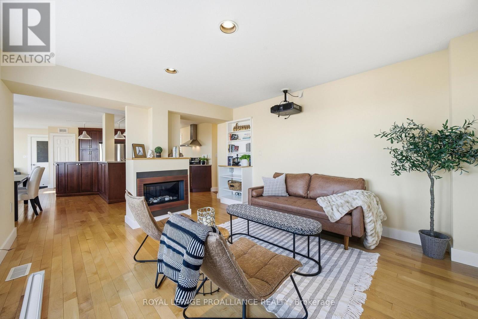 527 Flying Club Road, Quinte West (Sidney Ward), Ontario  K0K 3E0 - Photo 9 - X12782442