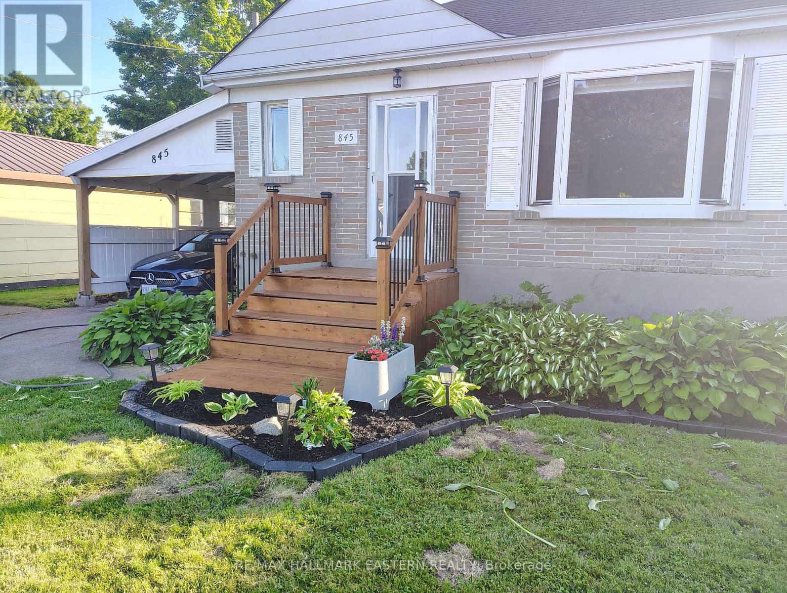 845 Gilbert Street, Peterborough (Northcrest Ward 5), Ontario  K9H 6G6 - Photo 3 - X12782570