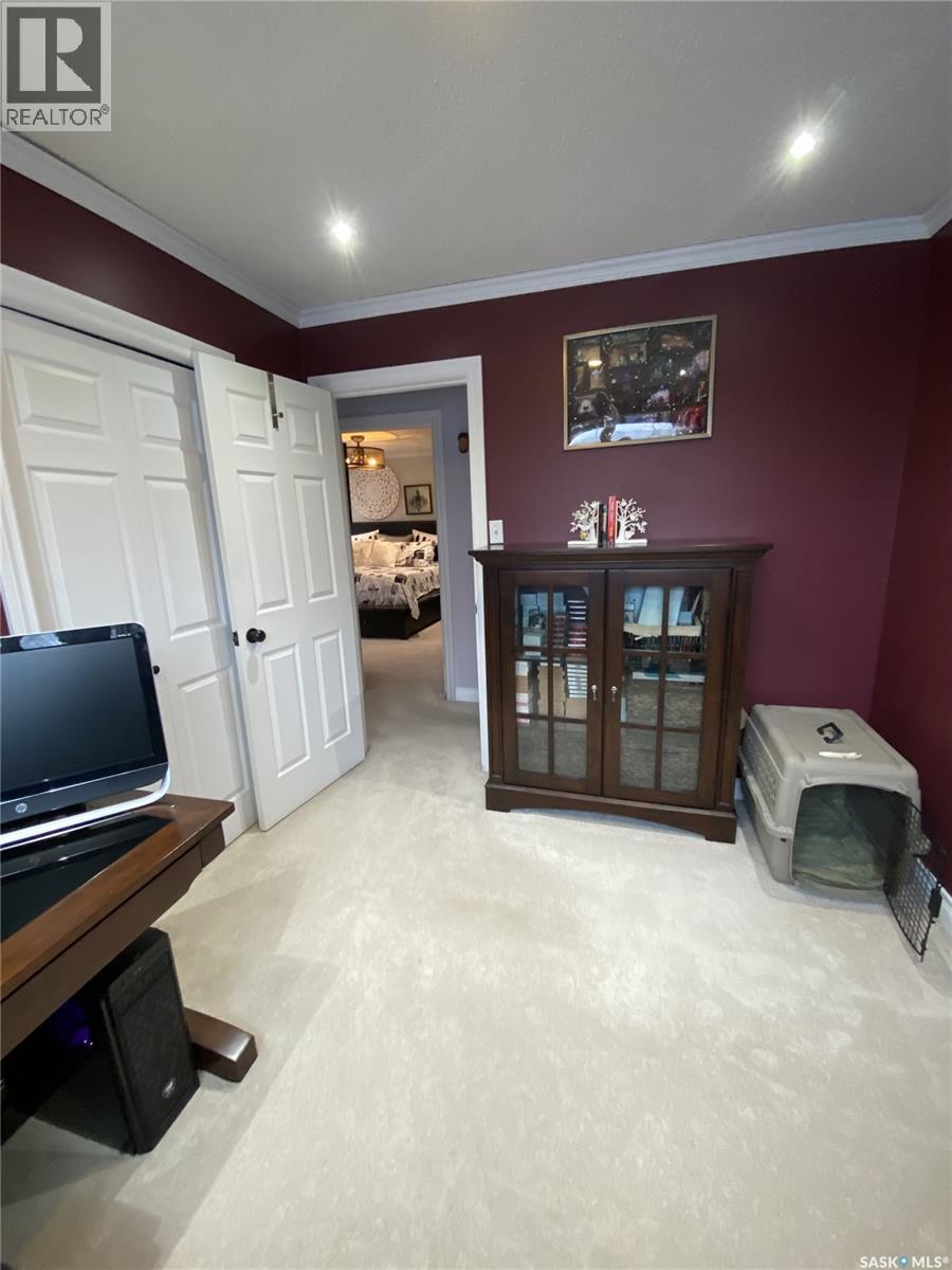 734 Wollaston Court, Saskatoon, Saskatchewan  S7J 4E5 - Photo 24 - SK026385