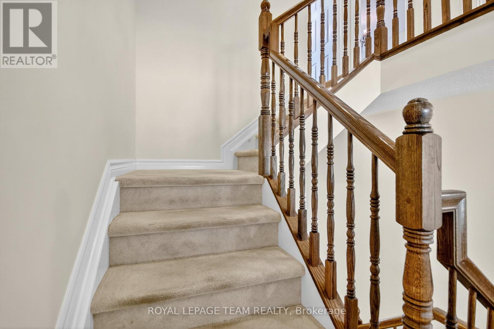 245 Garrity Crescent, Ottawa, Ontario  K2J 3T7 - Photo 11 - X12782464