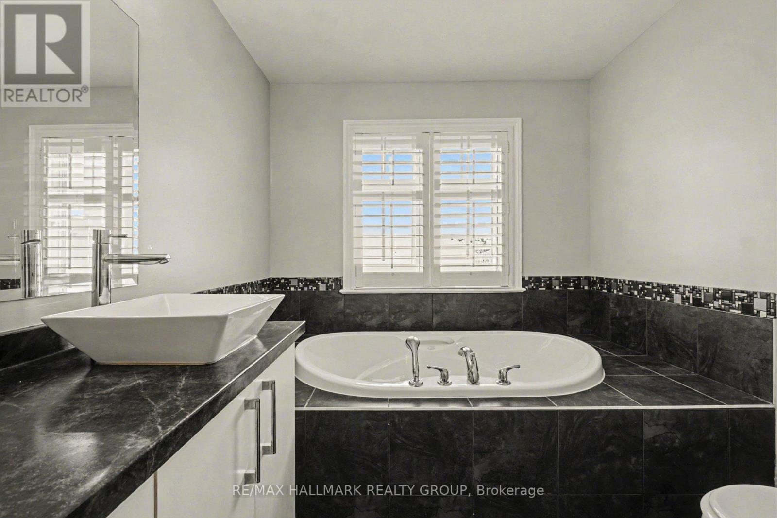 122 Minoterie Ridge, Ottawa, Ontario  K4A 0Y5 - Photo 14 - X12782494