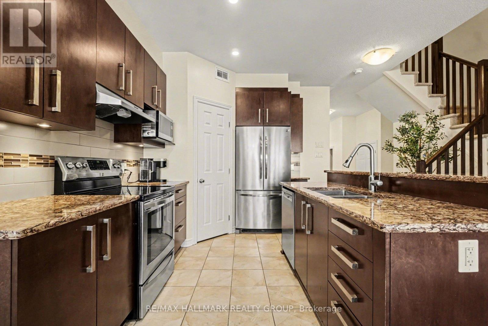 122 Minoterie Ridge, Ottawa, Ontario  K4A 0Y5 - Photo 8 - X12782494