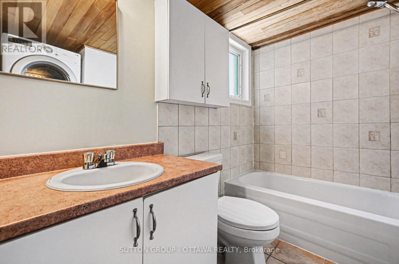 207 Mart Circle, Ottawa, Ontario  K1K 4K2 - Photo 18 - X12782652