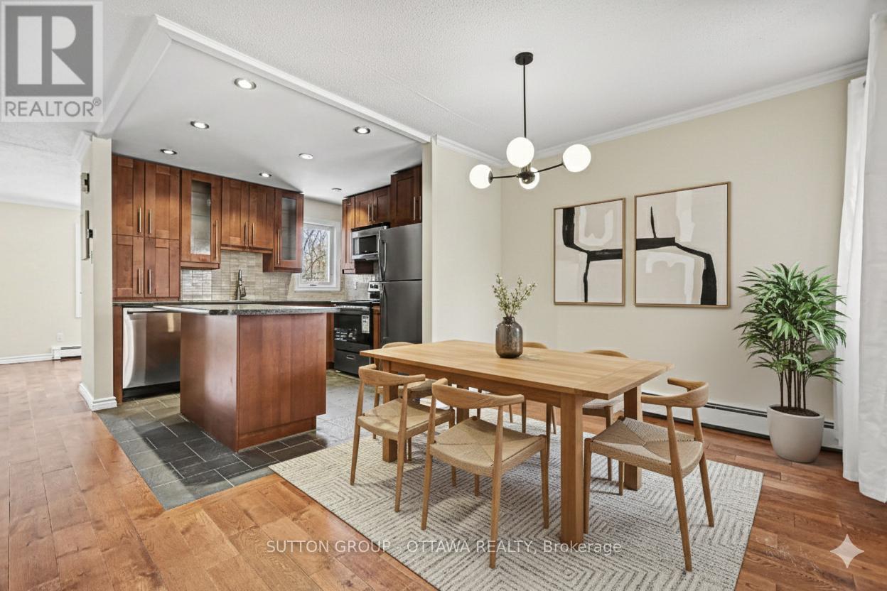 207 Mart Circle, Ottawa, Ontario  K1K 4K2 - Photo 8 - X12782652