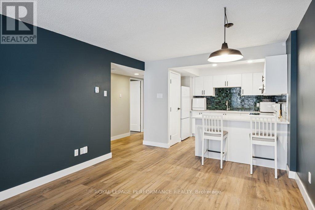 1604 - 475 Laurier Avenue W, Ottawa, Ontario  K1R 7X1 - Photo 19 - X12782696