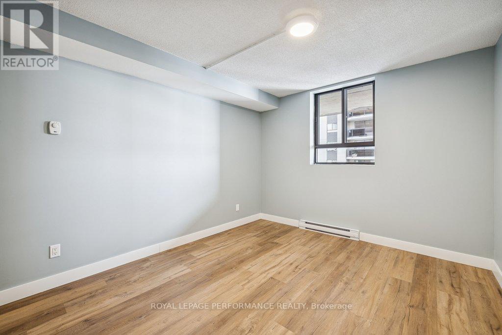 1604 - 475 Laurier Avenue W, Ottawa, Ontario  K1R 7X1 - Photo 22 - X12782696
