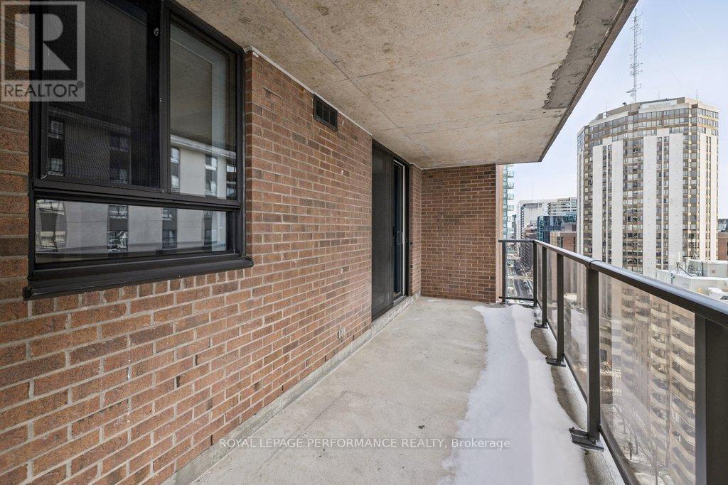 1604 - 475 Laurier Avenue W, Ottawa, Ontario  K1R 7X1 - Photo 32 - X12782696