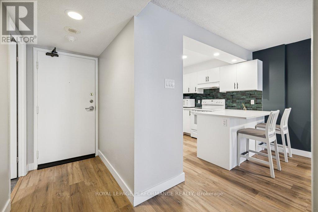 1604 - 475 Laurier Avenue W, Ottawa, Ontario  K1R 7X1 - Photo 6 - X12782696