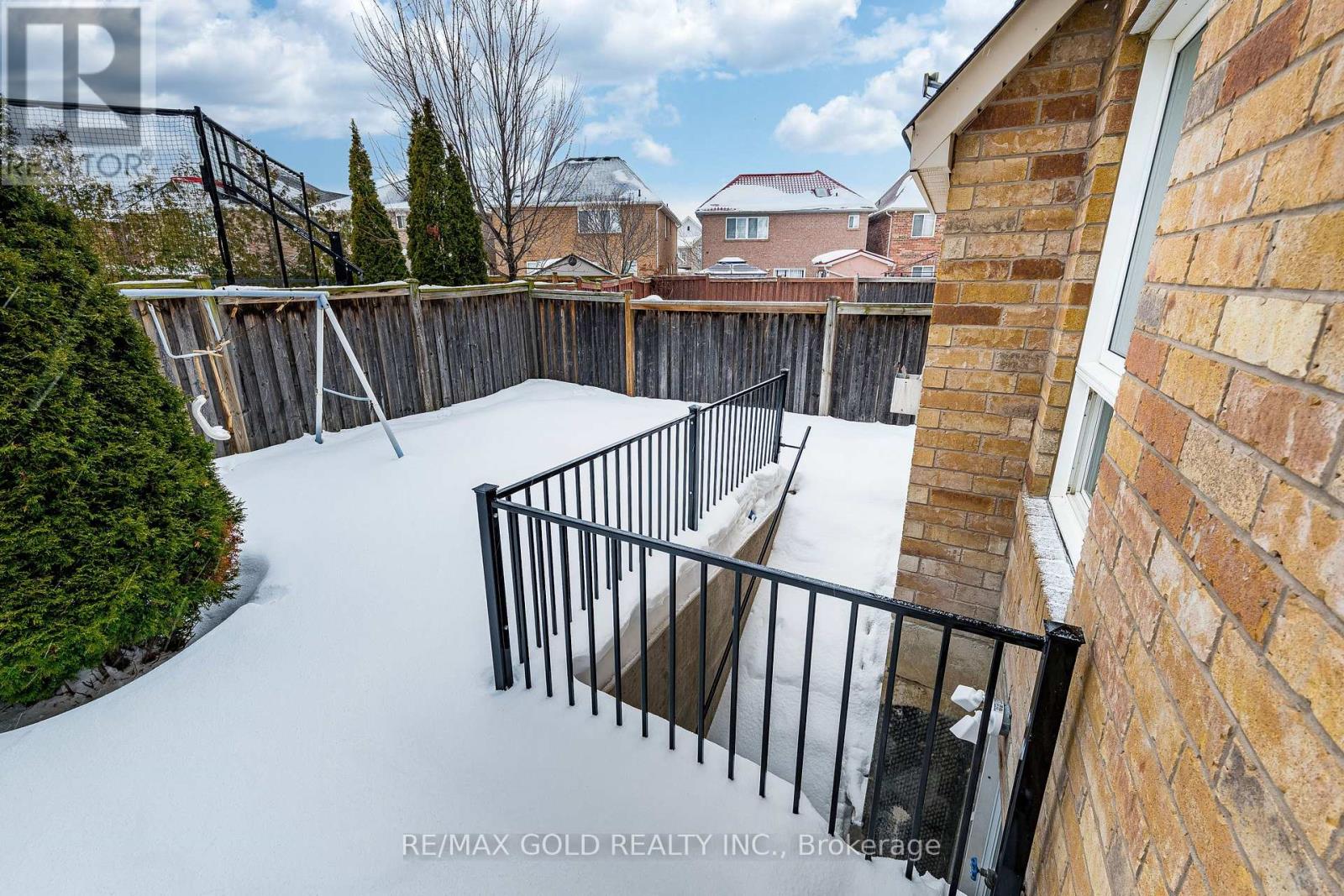 (Bsmt) - 84 Crown Victoria Drive, Brampton, Ontario  L7A 3X1 - Photo 2 - W12650588