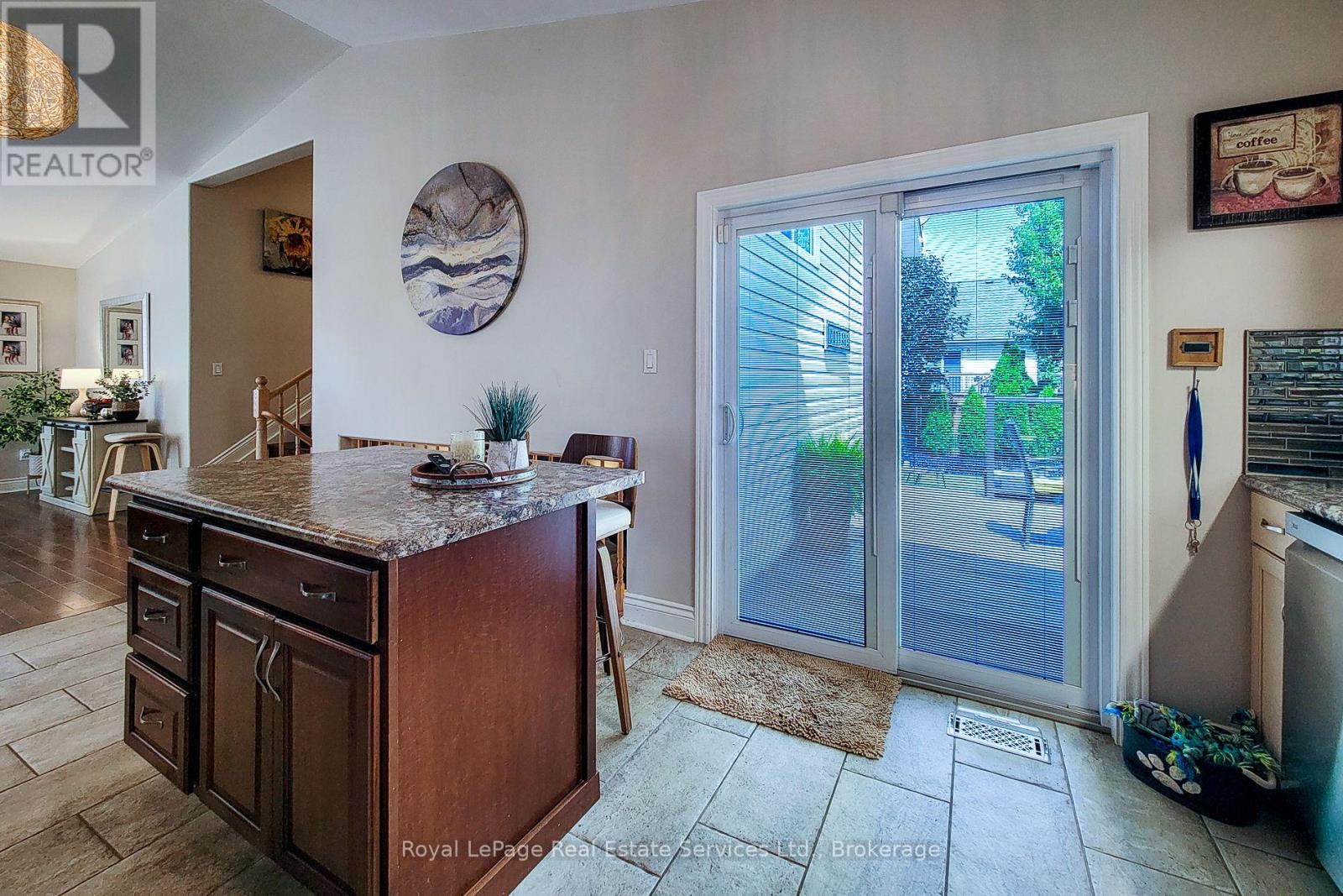 8111 Woodsview Crescent, Niagara Falls, Ontario  L2H 3G3 - Photo 15 - X12782556