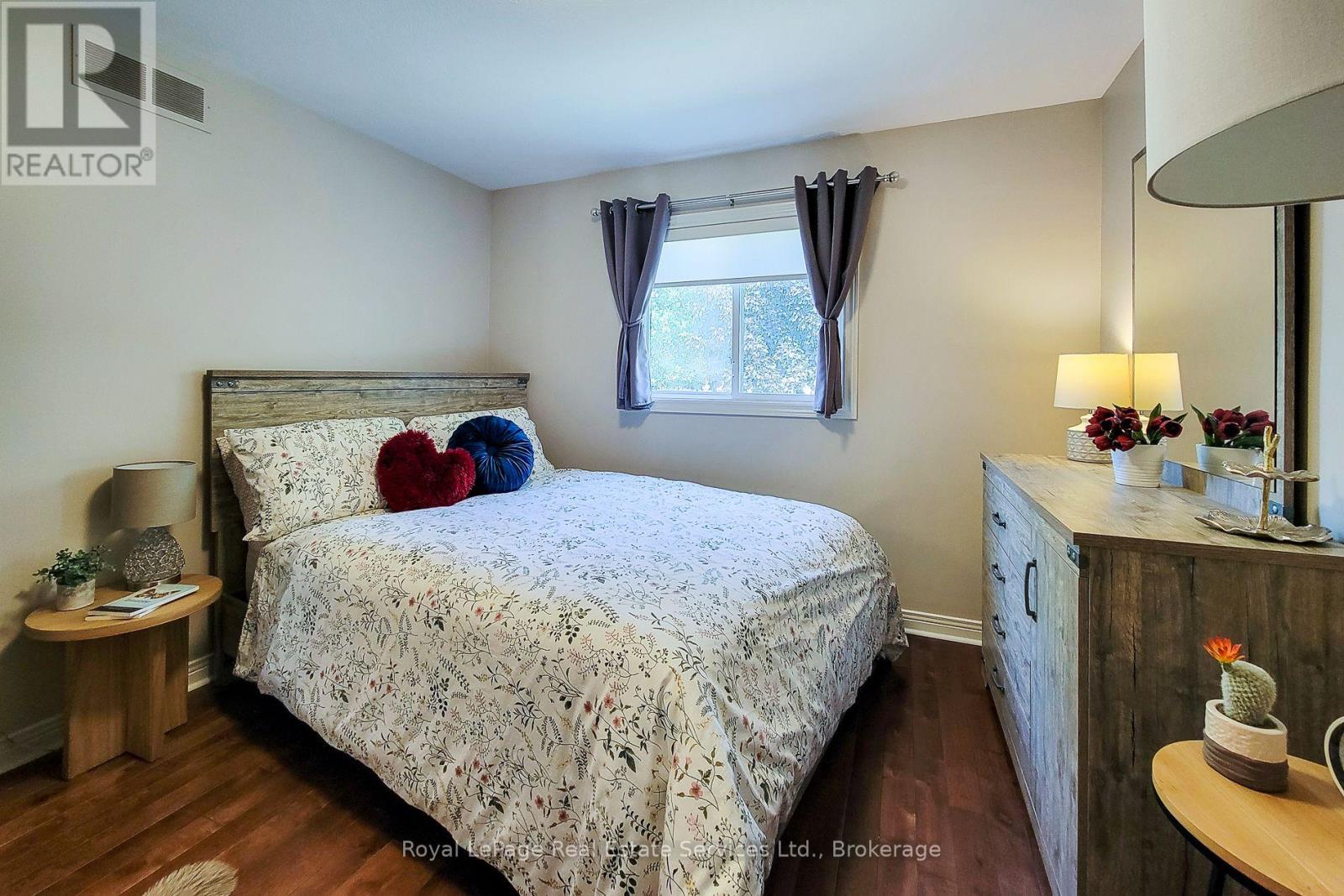 8111 Woodsview Crescent, Niagara Falls, Ontario  L2H 3G3 - Photo 28 - X12782556