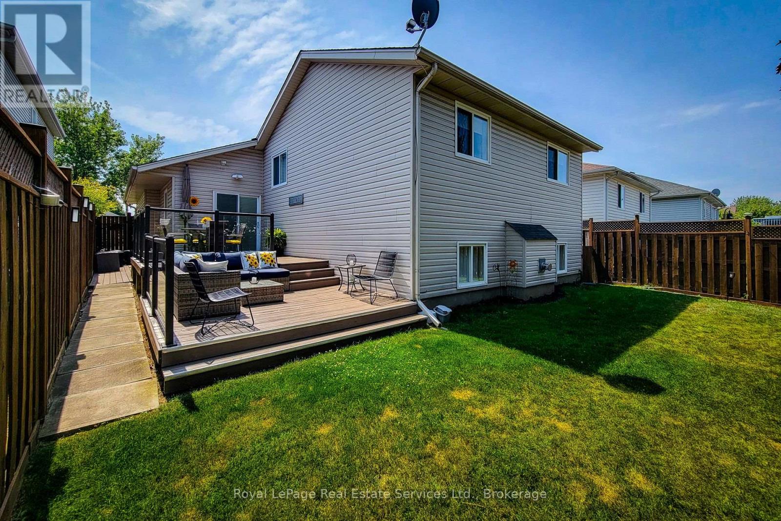 8111 Woodsview Crescent, Niagara Falls, Ontario  L2H 3G3 - Photo 41 - X12782556