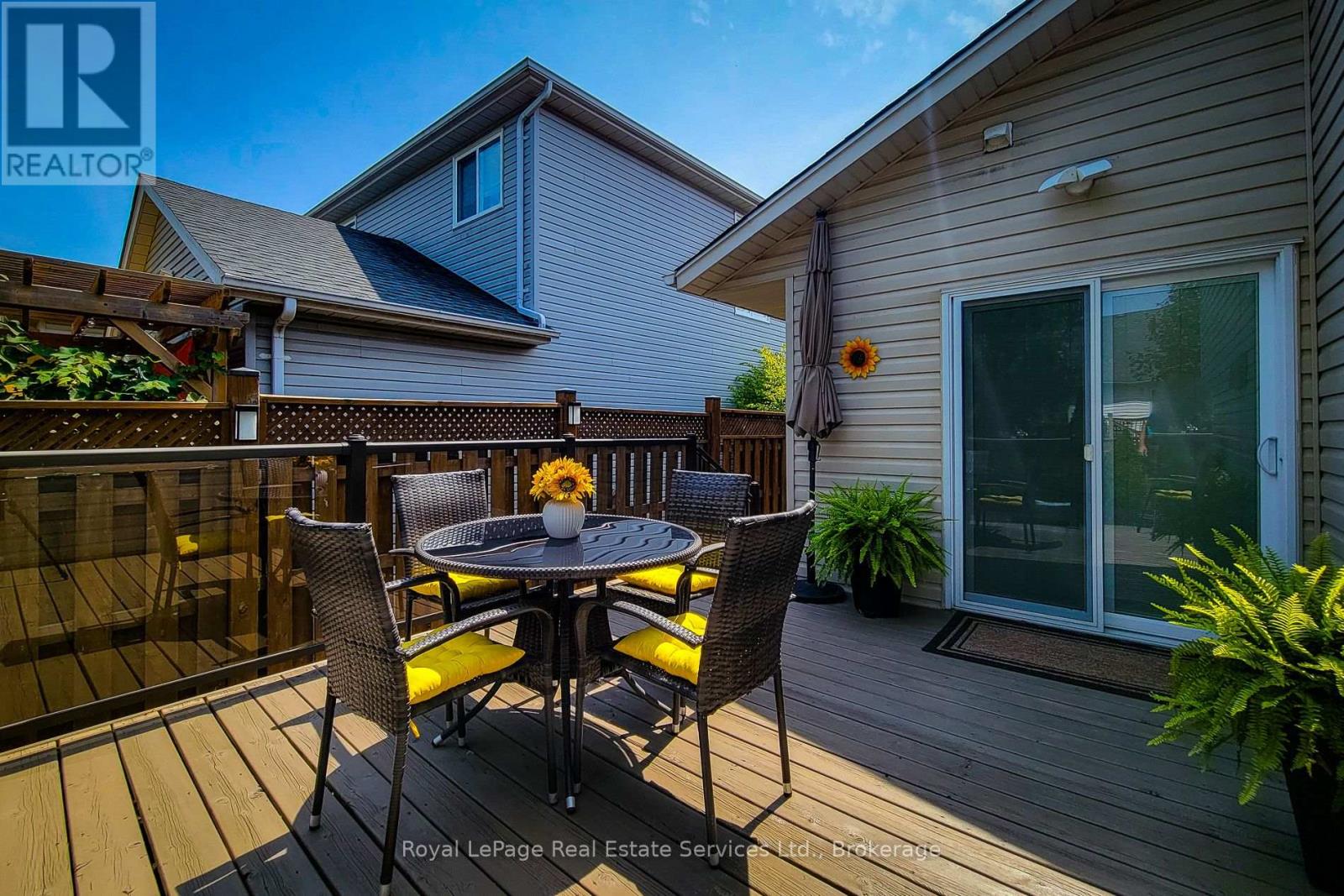 8111 Woodsview Crescent, Niagara Falls, Ontario  L2H 3G3 - Photo 46 - X12782556