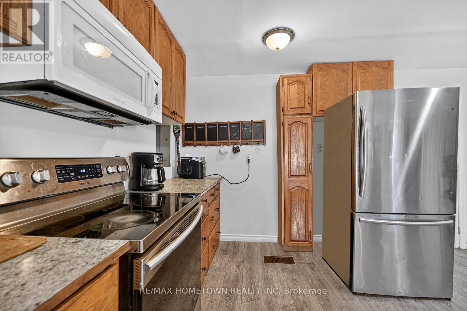 24 William Street, Edwardsburgh/cardinal, Ontario  K0E 1E0 - Photo 17 - X12782514