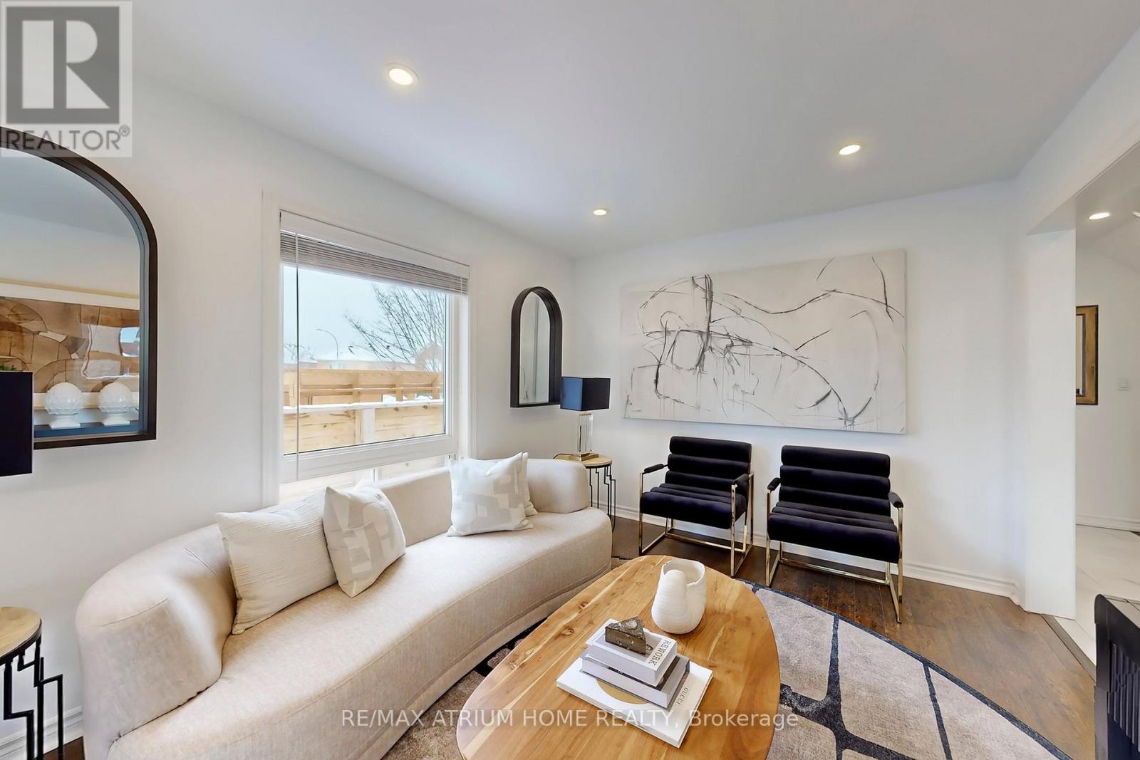 24 Castle Green Drive, Whitby, Ontario  L1R 2P9 - Photo 3 - E12782086