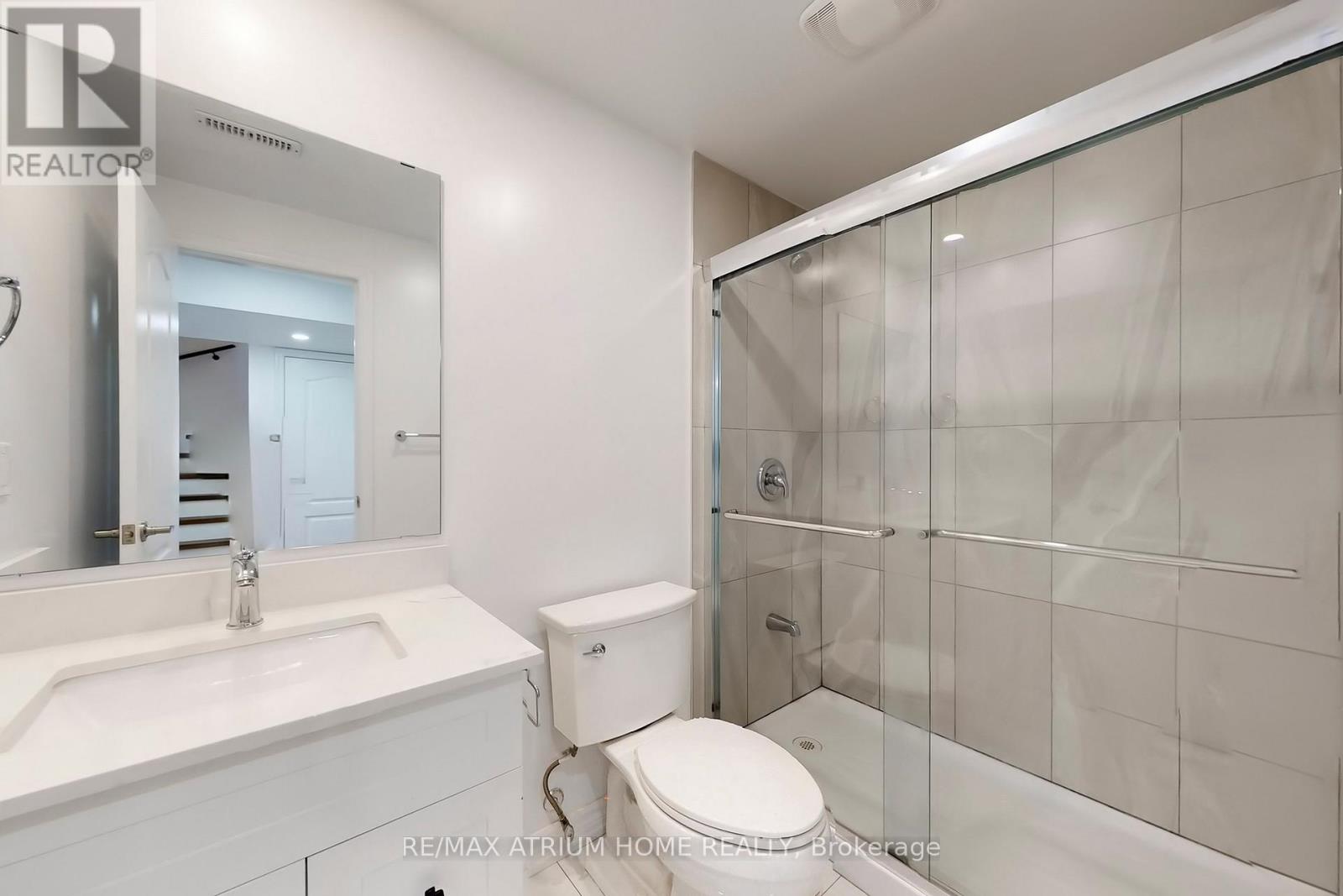 24 Castle Green Drive, Whitby, Ontario  L1R 2P9 - Photo 46 - E12782086