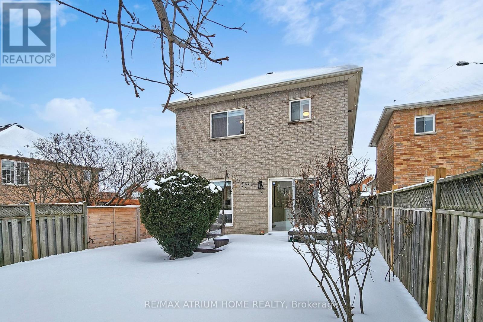 24 Castle Green Drive, Whitby, Ontario  L1R 2P9 - Photo 48 - E12782086