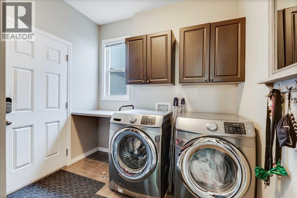 113 Copperpond Bay Se, Calgary, Alberta  T2Z 0R2 - Photo 11 - A2285393