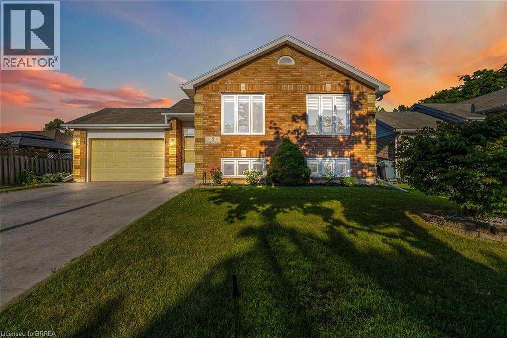 5 Cork Crescent, Brantford, Ontario  N3V 1E3 - Photo 2 - 40798478