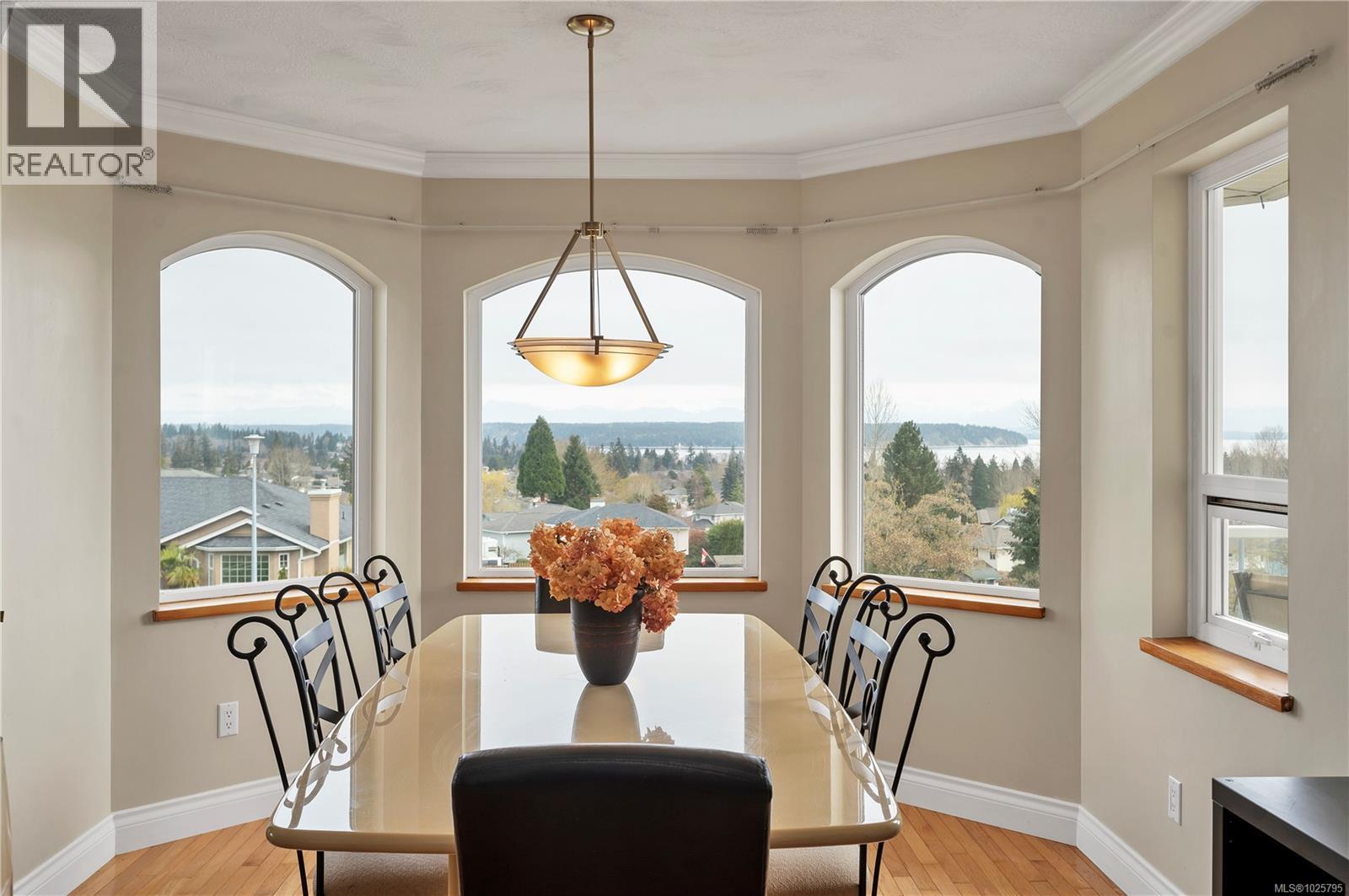 749 Bowen Dr, Campbell River, British Columbia  V9H 1S2 - Photo 3 - 1025795