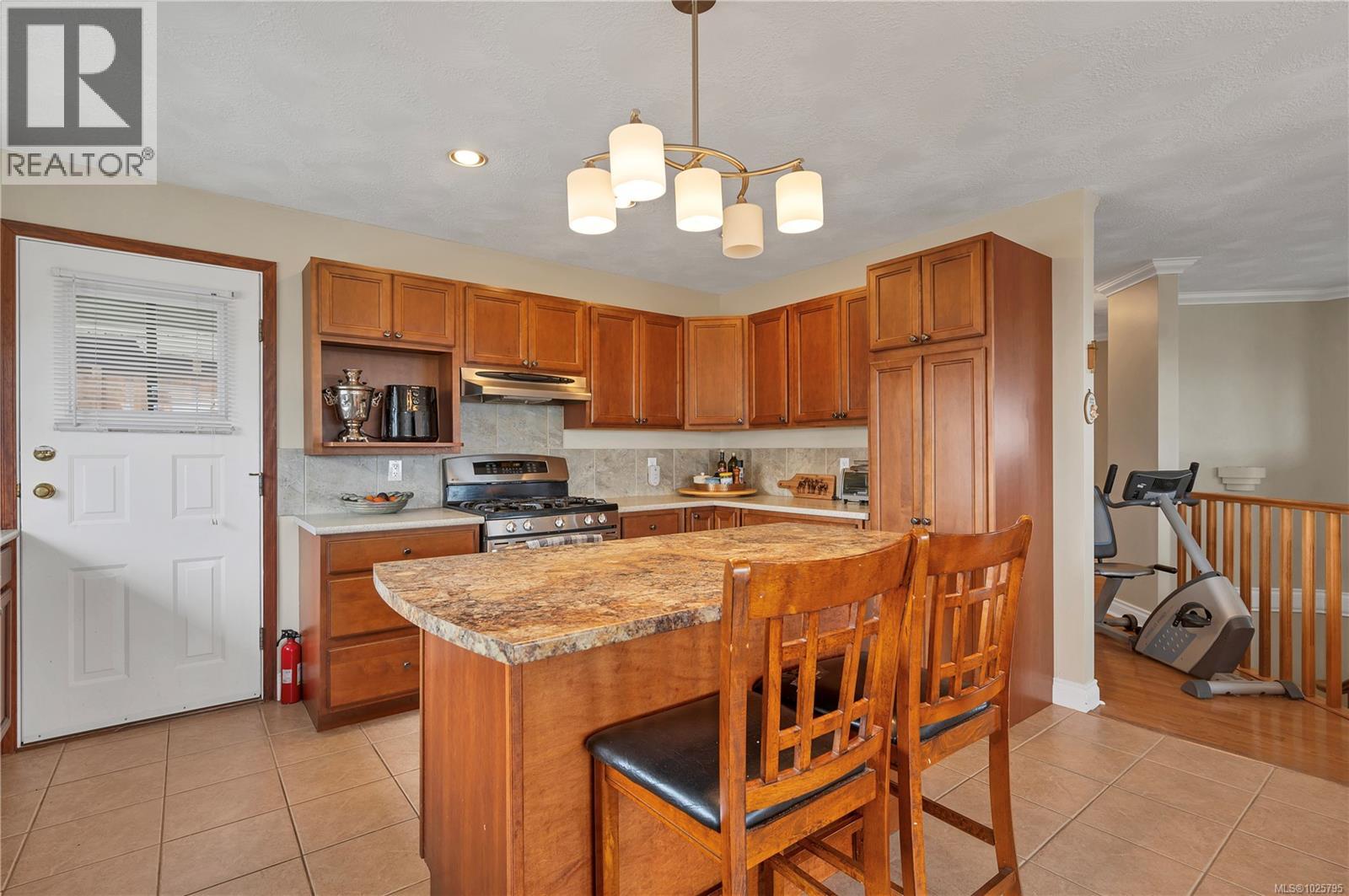 749 Bowen Dr, Campbell River, British Columbia  V9H 1S2 - Photo 9 - 1025795