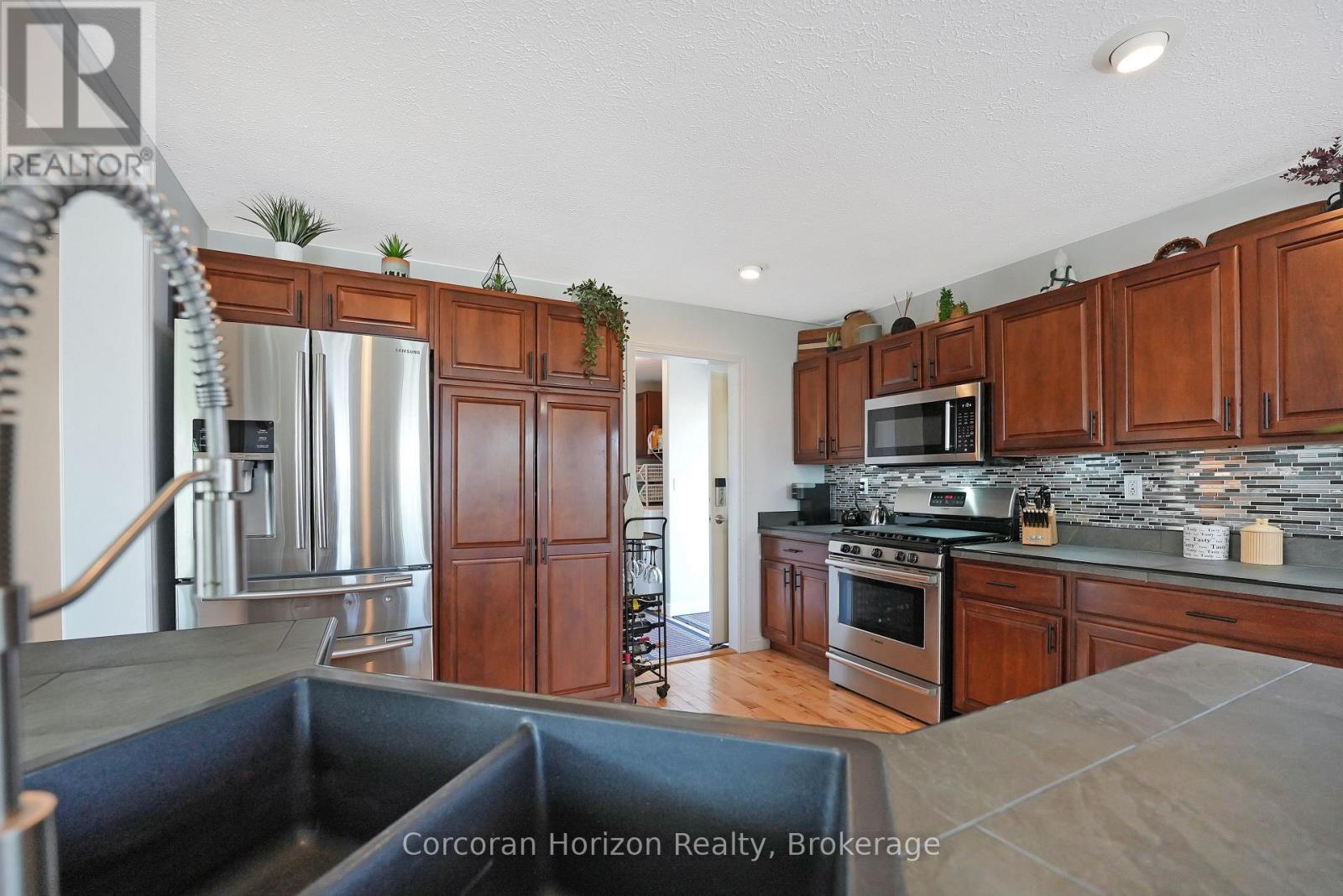 53 Creekside Circle, Kawartha Lakes, Ontario  K0M 1L0 - Photo 12 - X12782578