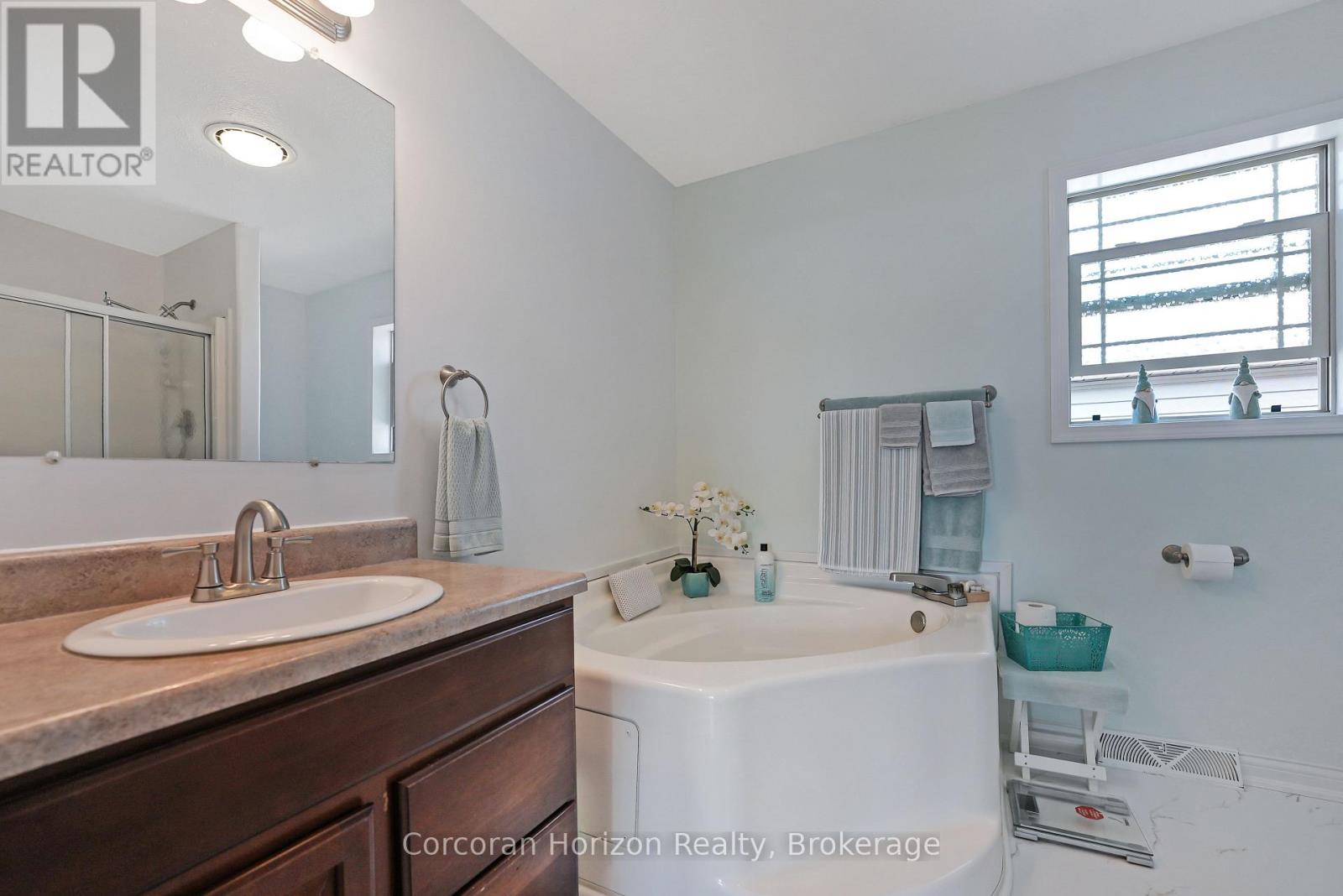 53 Creekside Circle, Kawartha Lakes, Ontario  K0M 1L0 - Photo 28 - X12782578