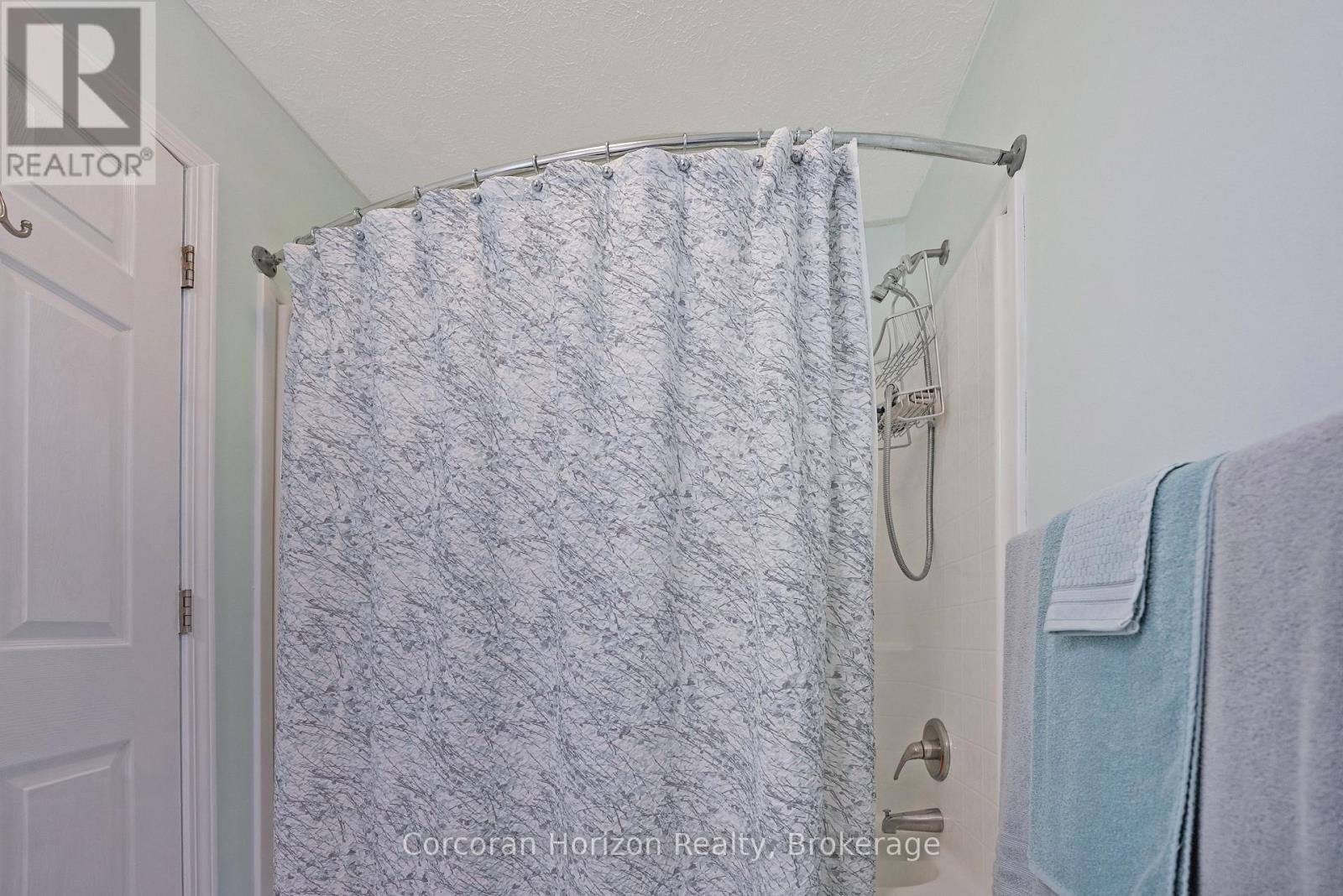 53 Creekside Circle, Kawartha Lakes, Ontario  K0M 1L0 - Photo 32 - X12782578