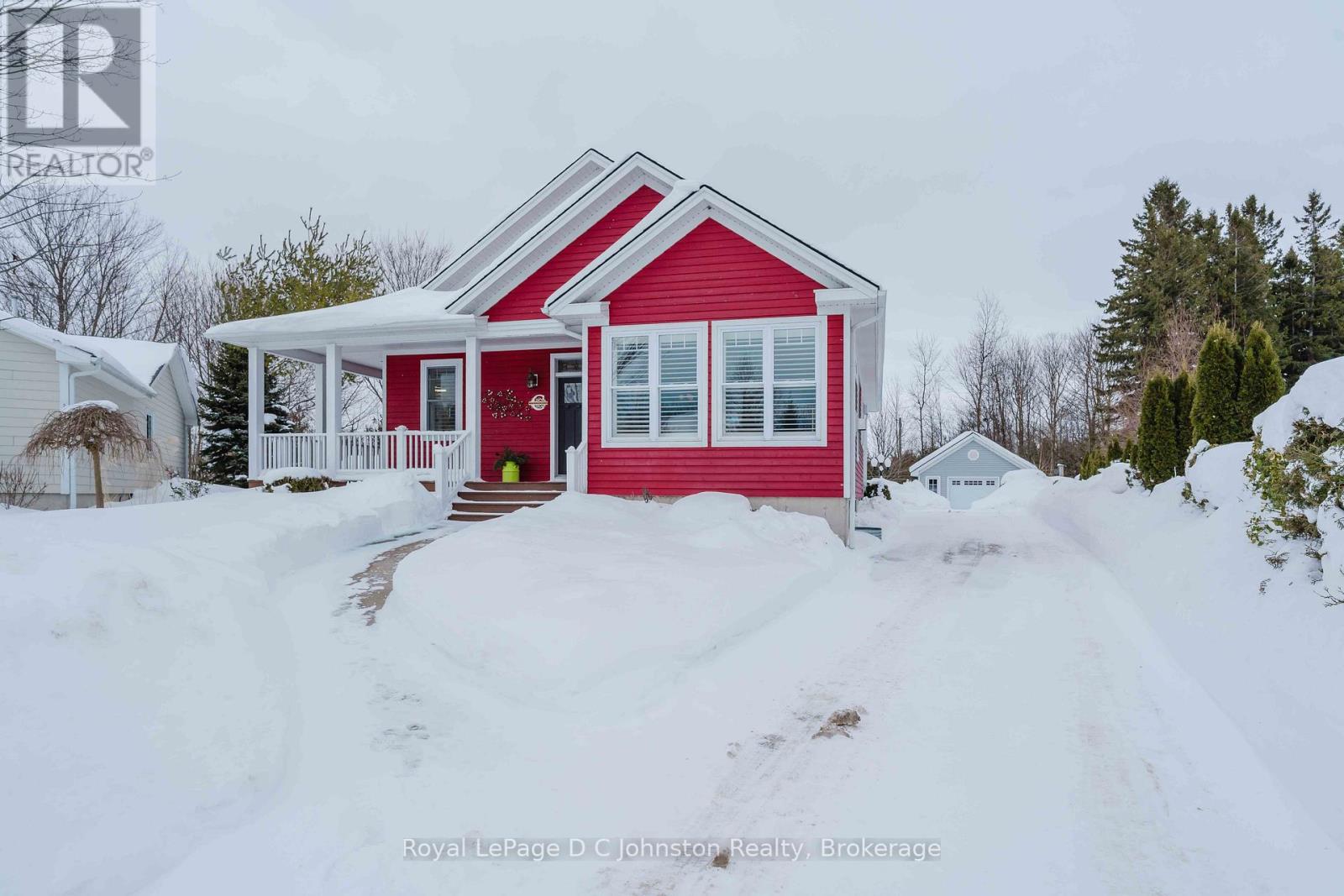 44 Eastgate Drive, Saugeen Shores, Ontario  N0H 2L0 - Photo 2 - X12782624