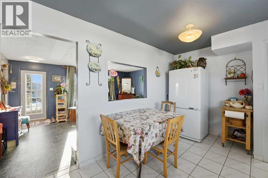 3734 46 Street, Red Deer, Alberta  T4N 1L6 - Photo 4 - A2285473