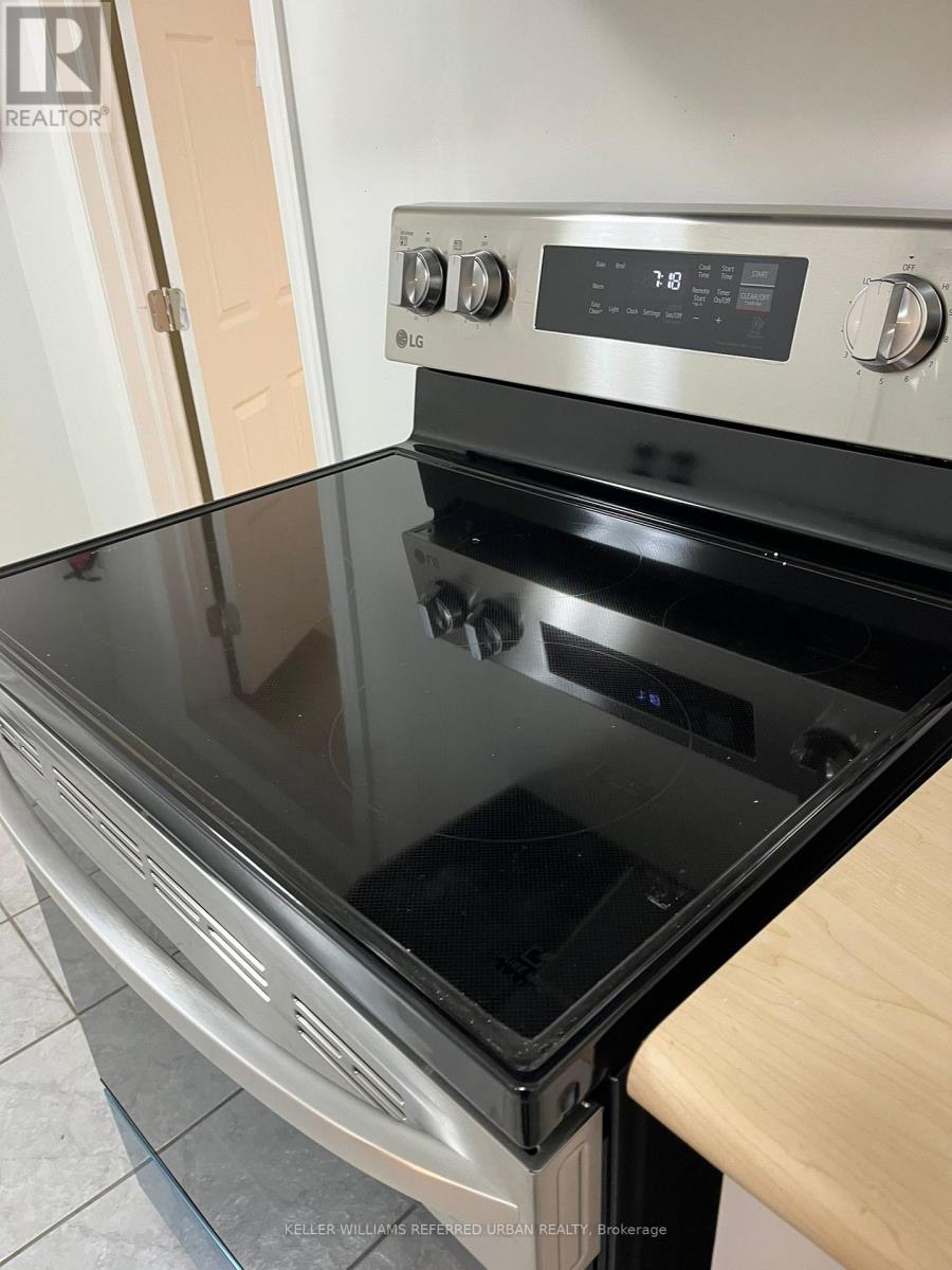 2 - 98 Frontenac Avenue, Toronto, Ontario  M5N 1Z9 - Photo 12 - C12782502