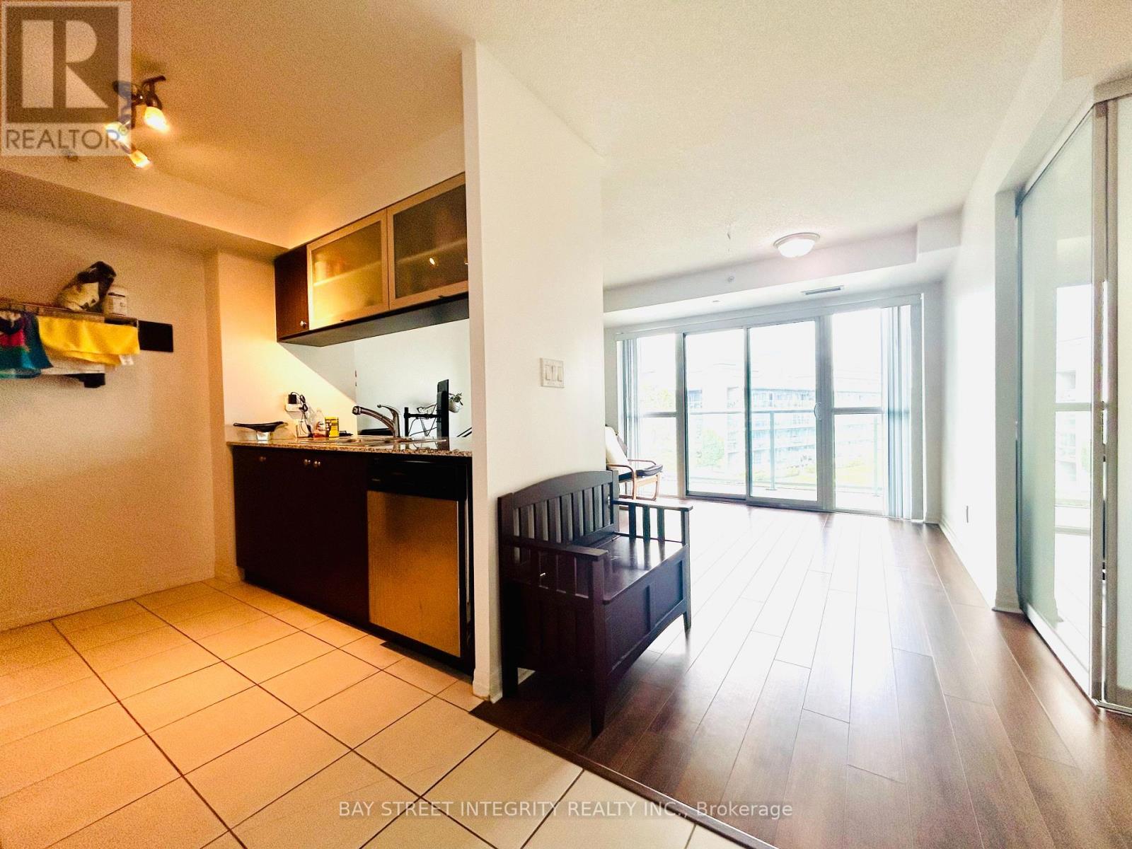 307 - 275 Yorkland Road, Toronto, Ontario  M2J 0B4 - Photo 4 - C12782554