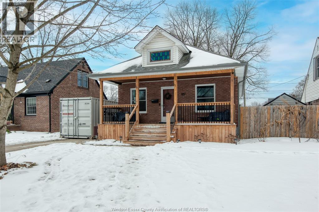 MLS# 26003127: 987 EDWARD, Windsor, Canada