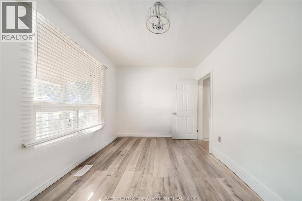 427 Bridge Avenue, Windsor, Ontario  N9B 2M3 - Photo 14 - 26003119