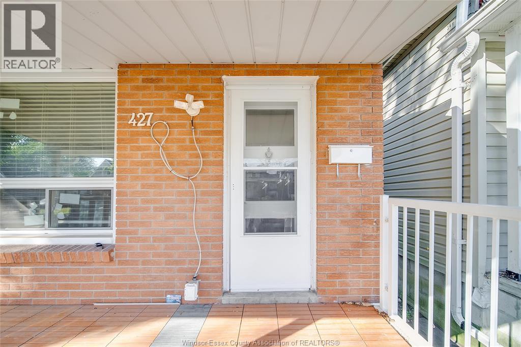 427 Bridge Avenue, Windsor, Ontario  N9B 2M3 - Photo 4 - 26003119