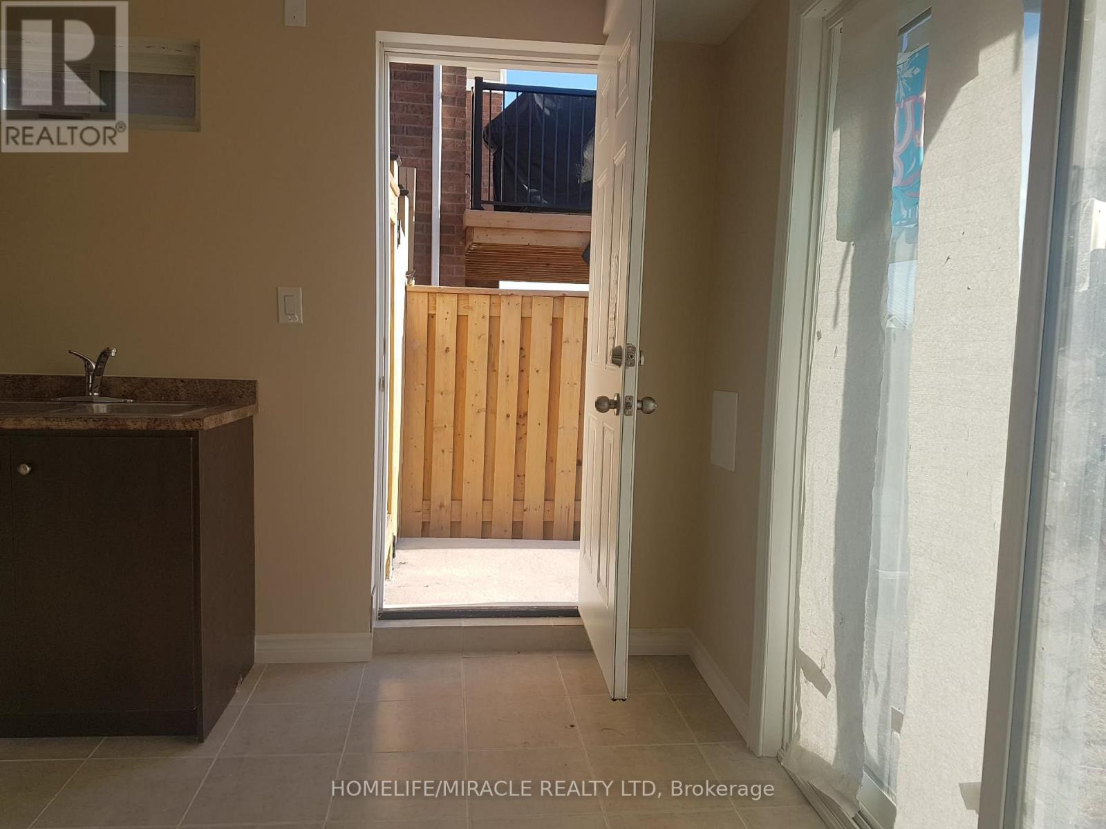 1720 Finkle Drive, Oshawa, Ontario  L1K 0R5 - Photo 5 - E12782462