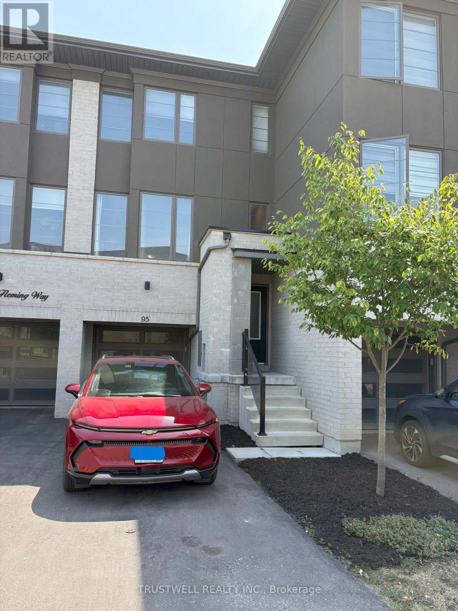 95 DONALD FLEMING WAY, Whitby, Ontario