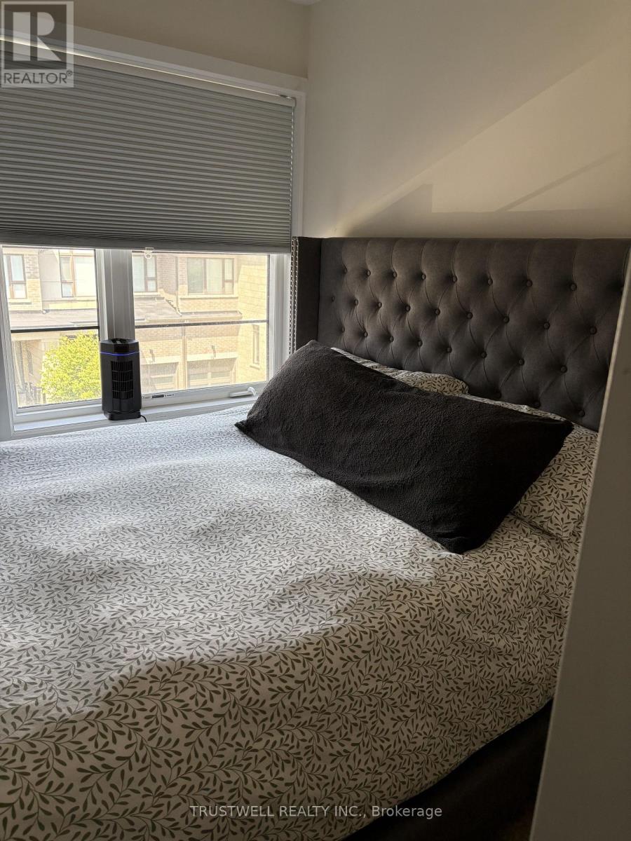 95 Donald Fleming Way, Whitby, Ontario  L1R 0N8 - Photo 6 - E12782486