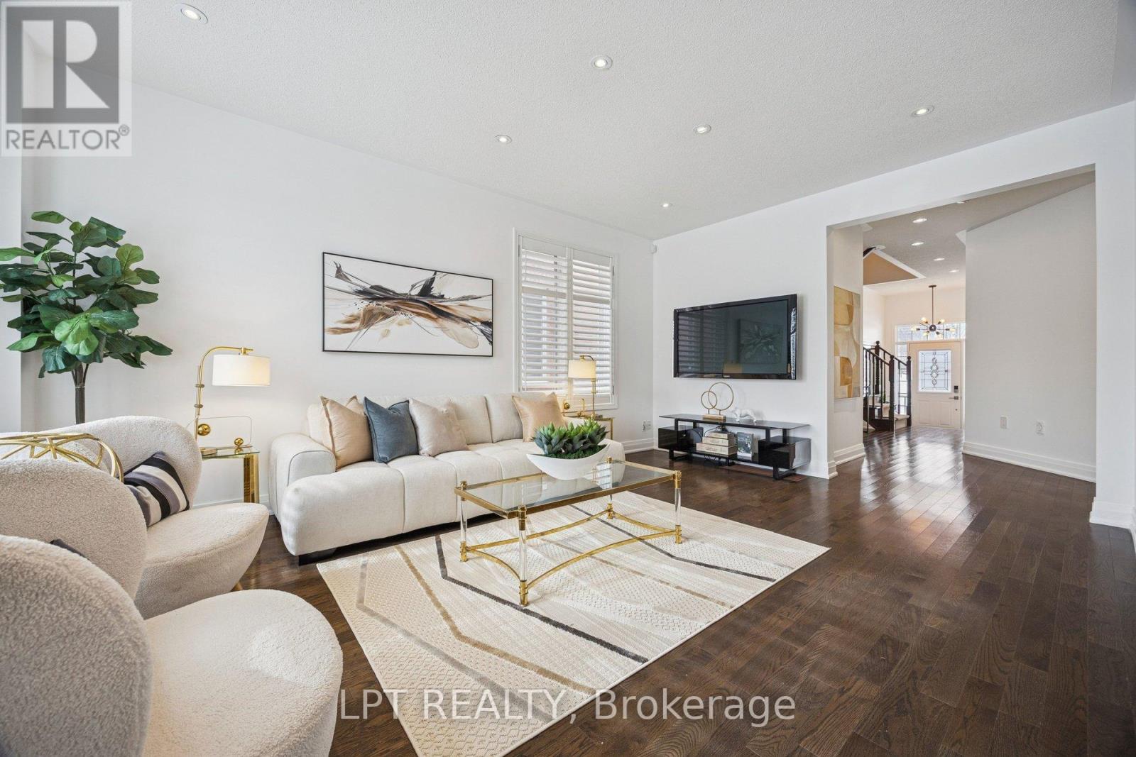 61 Minerva Avenue, Toronto, Ontario  M1M 0C2 - Photo 4 - E12782566