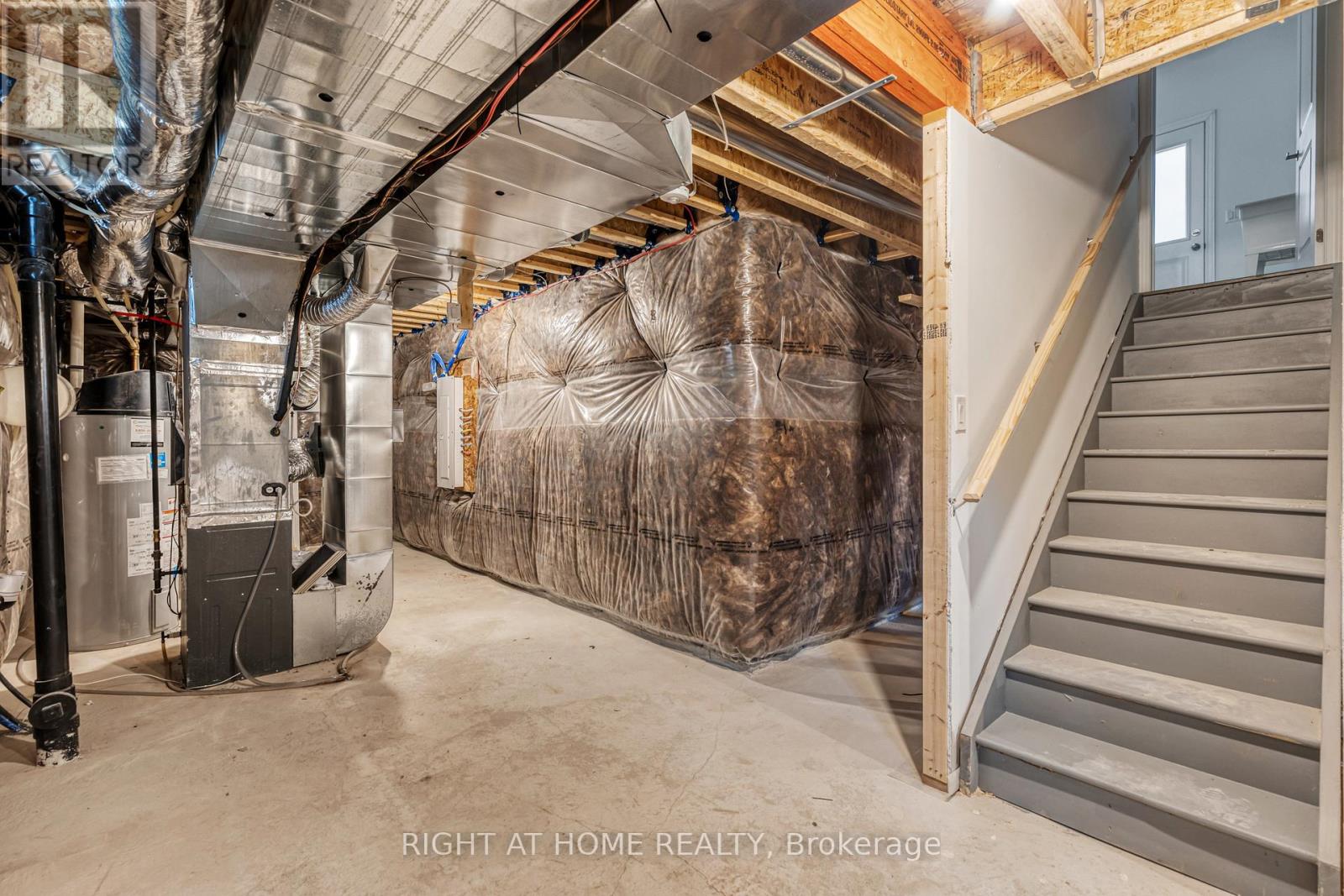 8 Daisy Street, Springwater, Ontario  L9X 2C5 - Photo 30 - S12779090