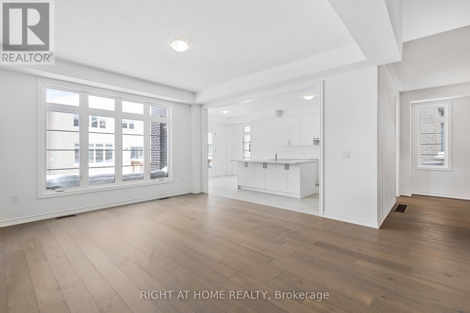 8 Daisy Street, Springwater, Ontario  L9X 2C5 - Photo 6 - S12779090