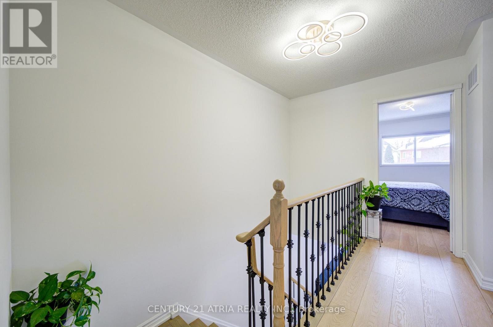 102 Woodroof Crescent, Aurora, Ontario  L4G 7H3 - Photo 26 - N12782414