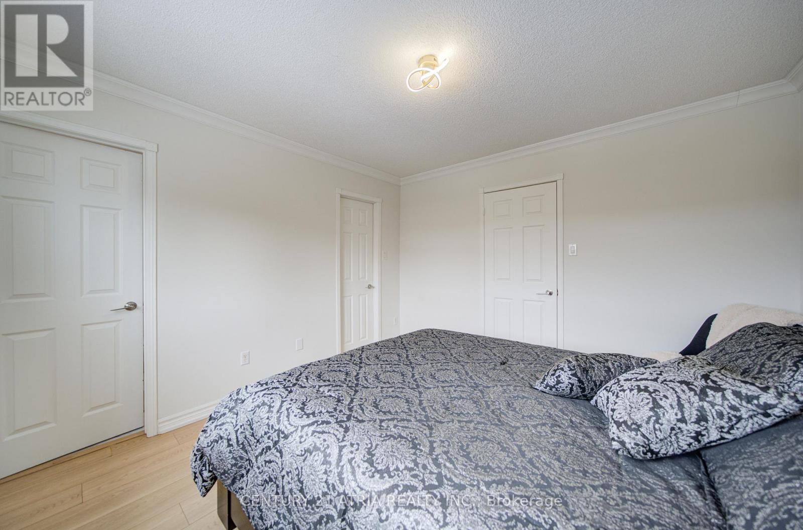 102 Woodroof Crescent, Aurora, Ontario  L4G 7H3 - Photo 30 - N12782414