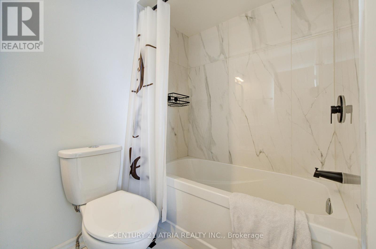 102 Woodroof Crescent, Aurora, Ontario  L4G 7H3 - Photo 33 - N12782414