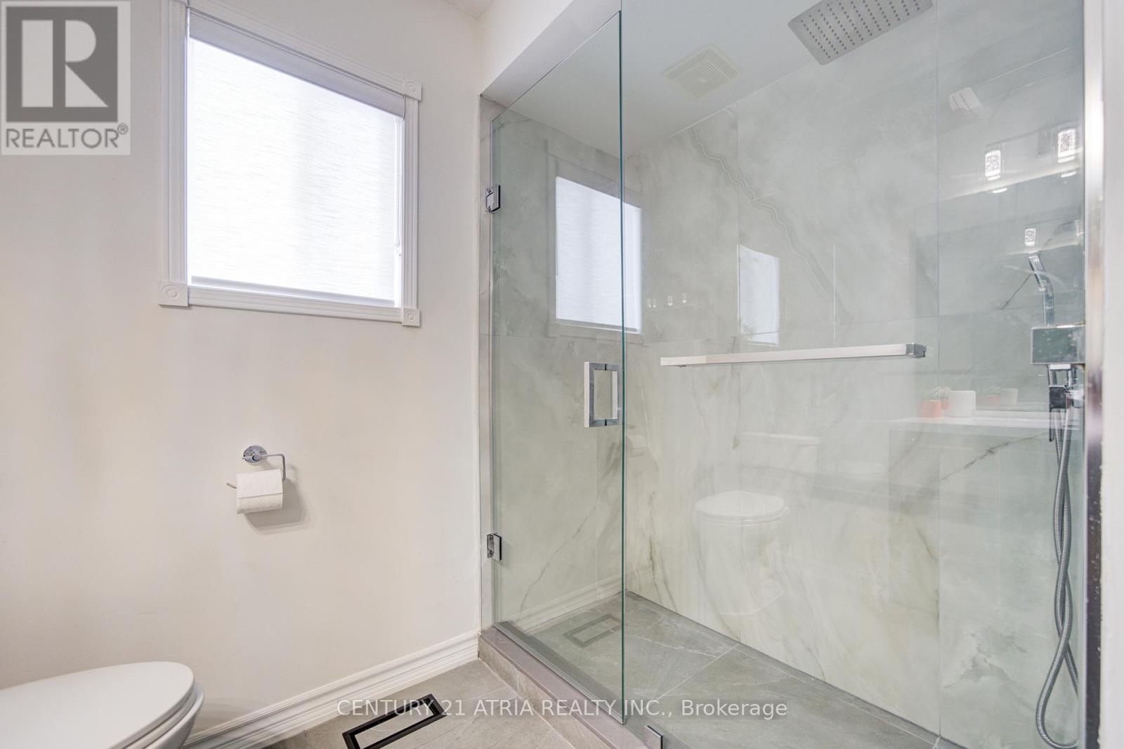 102 Woodroof Crescent, Aurora, Ontario  L4G 7H3 - Photo 38 - N12782414