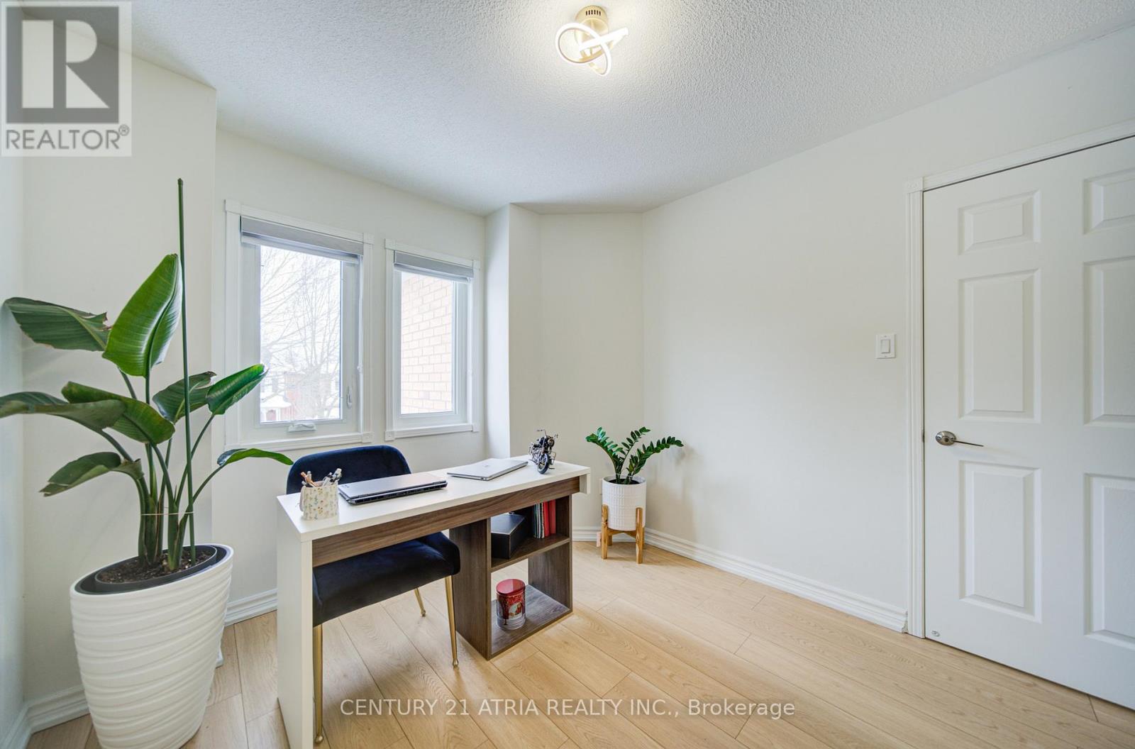 102 Woodroof Crescent, Aurora, Ontario  L4G 7H3 - Photo 40 - N12782414