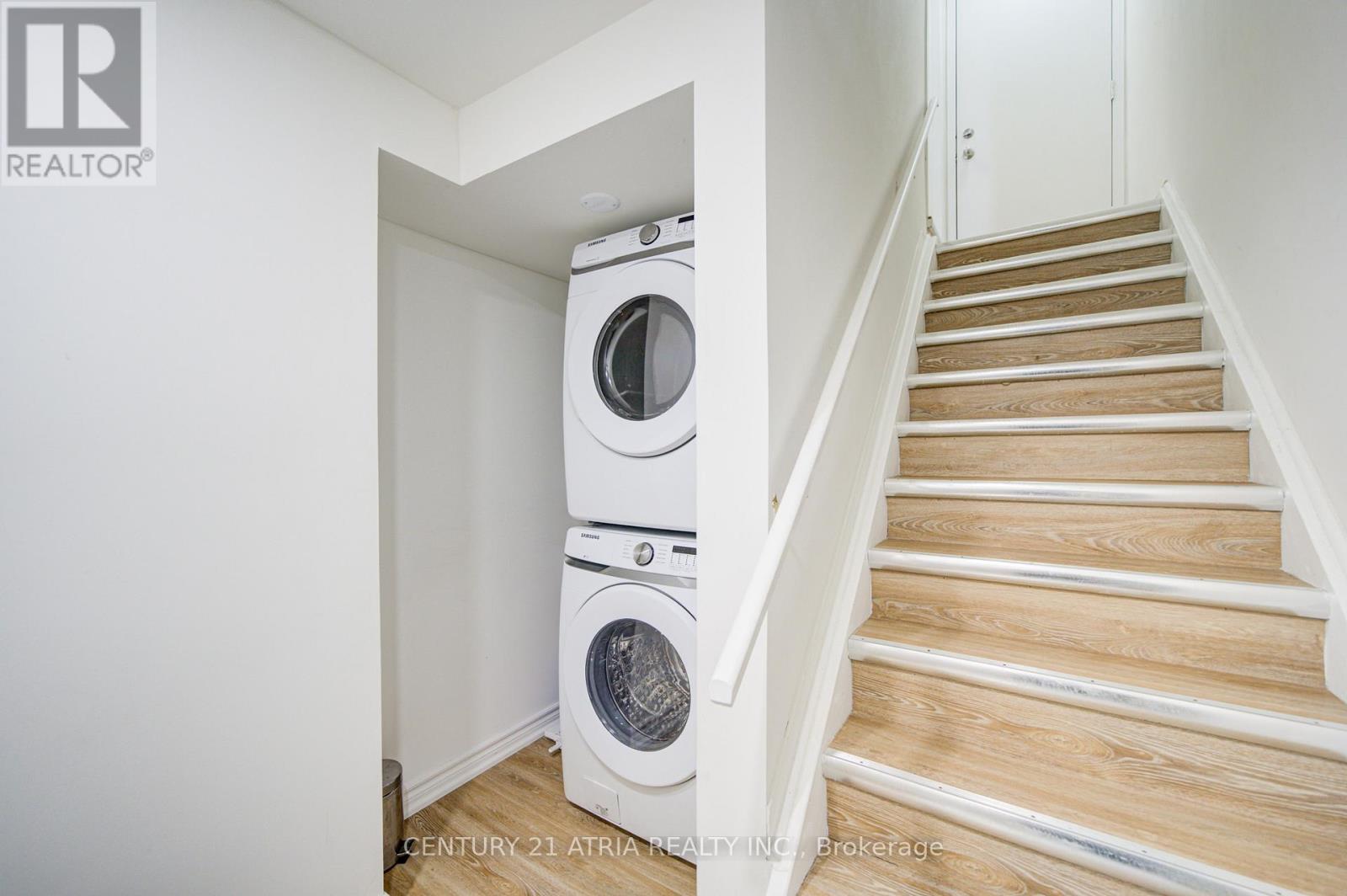 102 Woodroof Crescent, Aurora, Ontario  L4G 7H3 - Photo 41 - N12782414