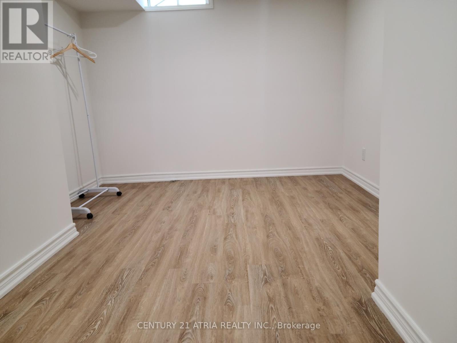 102 Woodroof Crescent, Aurora, Ontario  L4G 7H3 - Photo 42 - N12782414