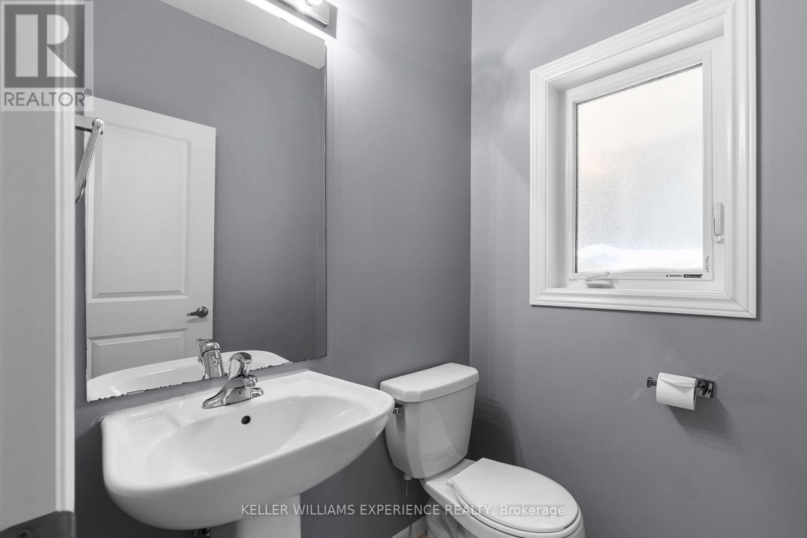 1464 Farrow Crescent, Innisfil, Ontario  L9S 0L6 - Photo 10 - N12782428