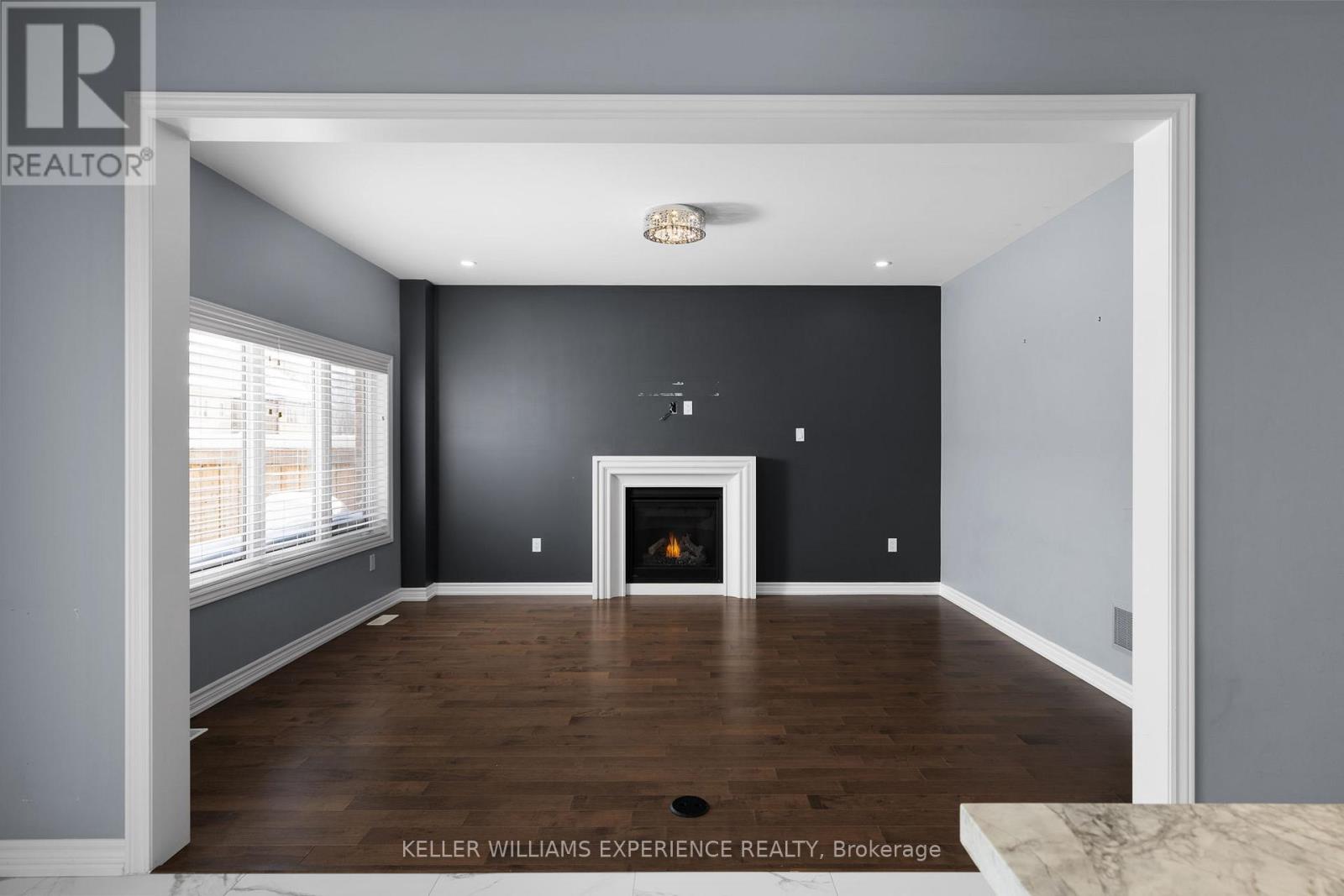 1464 Farrow Crescent, Innisfil, Ontario  L9S 0L6 - Photo 6 - N12782428